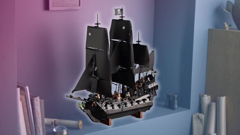 La mitica Perla Nera di Capitan Jack Sparrow diventa un set LEGO da collezione alto oltre mezzo metro